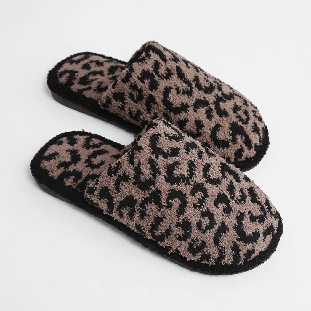 Fuzzy Leopard Slipper - Coffee
